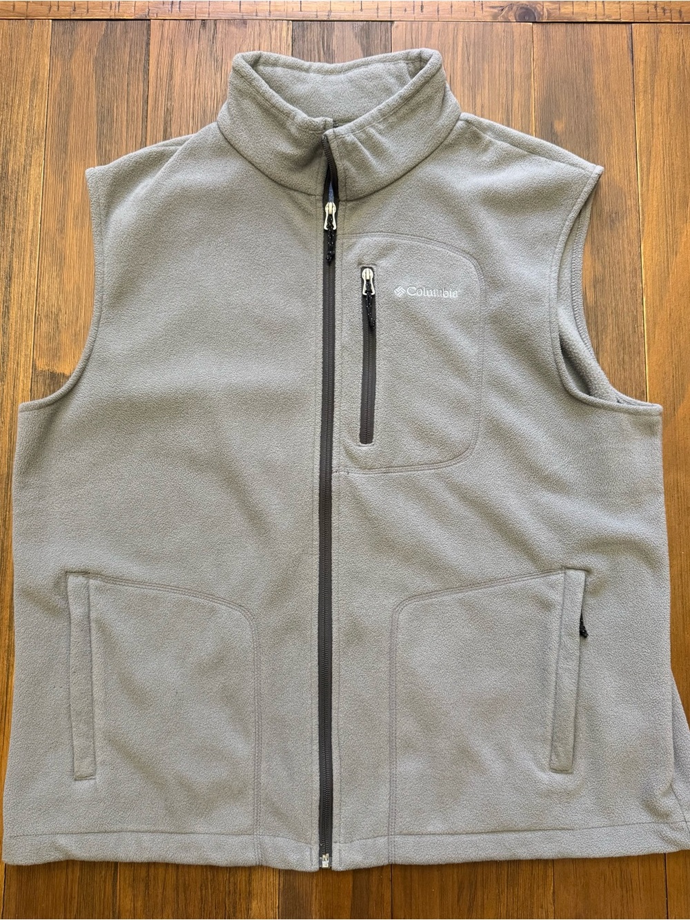 Columbia Light Gray Fleece Vest